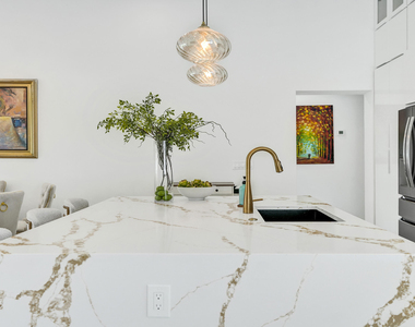 202 Se 4th Street - Photo Thumbnail 10