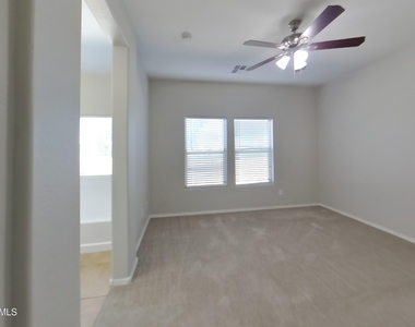 22872 S 218th Street - Photo Thumbnail 6