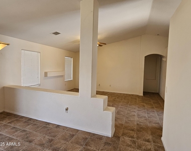 10321 W Fernando Drive - Photo Thumbnail 3