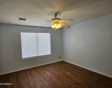 10321 W Fernando Drive - Photo Thumbnail 14