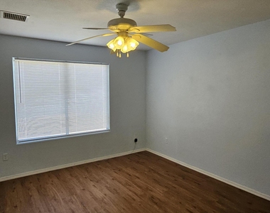 10321 W Fernando Drive - Photo Thumbnail 13