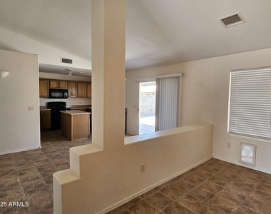 10321 W Fernando Drive - Photo Thumbnail 2