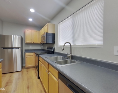 3206 W Casino Avenue - Photo Thumbnail 4