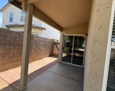 3236 E Kerry Lane - Photo Thumbnail 25