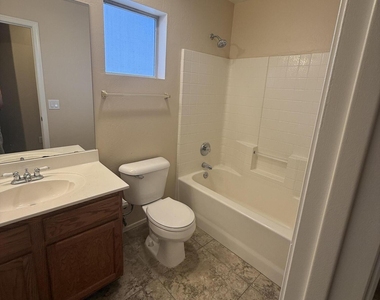 3236 E Kerry Lane - Photo Thumbnail 19