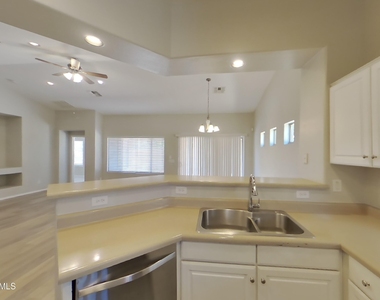 9555 W Miami Street - Photo Thumbnail 3