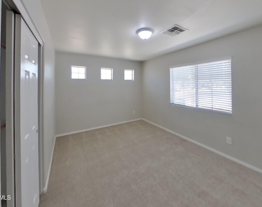 9555 W Miami Street - Photo Thumbnail 11