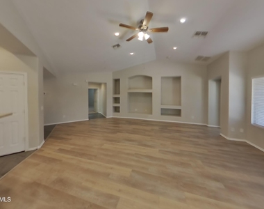 9555 W Miami Street - Photo Thumbnail 2