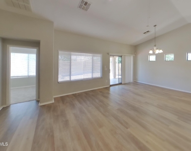 9555 W Miami Street - Photo Thumbnail 1