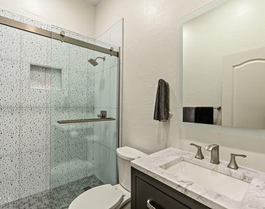 10840 E Bahia Drive - Photo Thumbnail 18