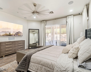 10840 E Bahia Drive - Photo Thumbnail 13