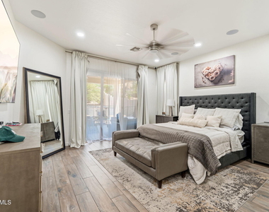 10840 E Bahia Drive - Photo Thumbnail 12