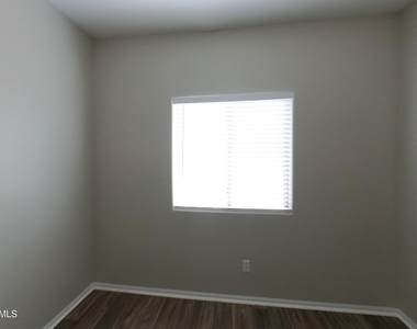 44570 W Mescal Street - Photo Thumbnail 9