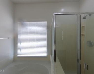 44570 W Mescal Street - Photo Thumbnail 7