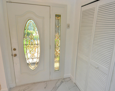 943 Se Browning Avenue - Photo Thumbnail 16