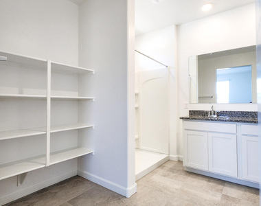 40110 W Shaver Drive - Photo Thumbnail 15
