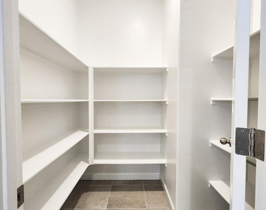 40110 W Shaver Drive - Photo Thumbnail 10