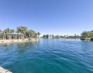 40110 W Shaver Drive - Photo Thumbnail 25
