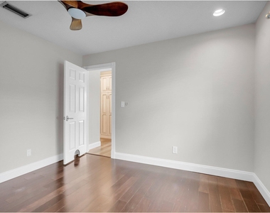 1008 Sw 12th Avenue - Photo Thumbnail 15
