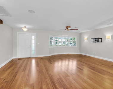 1008 Sw 12th Avenue - Photo Thumbnail 3