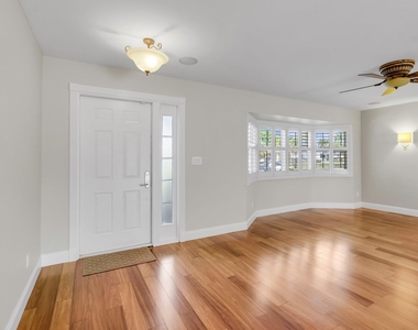 1008 Sw 12th Avenue - Photo Thumbnail 1