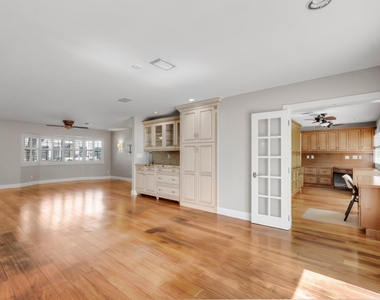 1008 Sw 12th Avenue - Photo Thumbnail 10