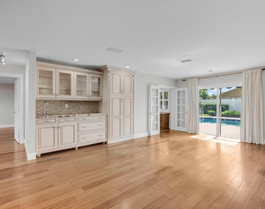1008 Sw 12th Avenue - Photo Thumbnail 4