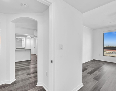 110 N Federal Highway - Photo Thumbnail 4
