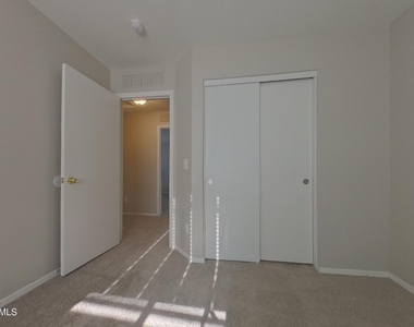 23748 W Pecan Road - Photo Thumbnail 11