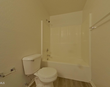 23748 W Pecan Road - Photo Thumbnail 15