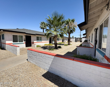 1342 W Willetta Street - Photo Thumbnail 3