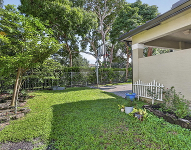 9479 Sedgewood Drive - Photo Thumbnail 41