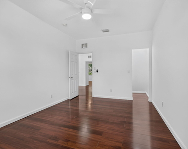 9479 Sedgewood Drive - Photo Thumbnail 34
