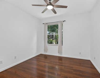 9479 Sedgewood Drive - Photo Thumbnail 29