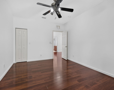 9479 Sedgewood Drive - Photo Thumbnail 32