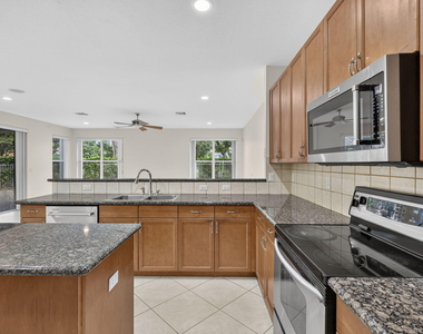 9479 Sedgewood Drive - Photo Thumbnail 15
