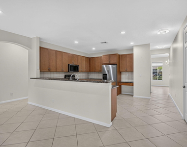 9479 Sedgewood Drive - Photo Thumbnail 14