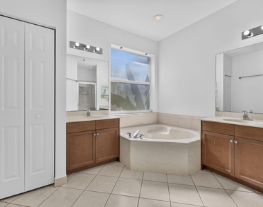 9479 Sedgewood Drive - Photo Thumbnail 24