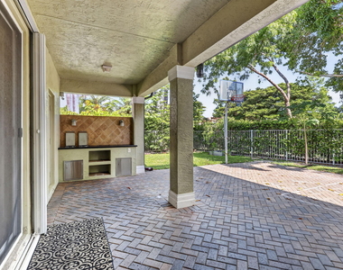9479 Sedgewood Drive - Photo Thumbnail 37
