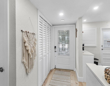 2809 Florida Boulevard - Photo Thumbnail 1