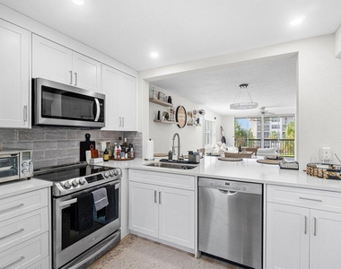 2809 Florida Boulevard - Photo Thumbnail 6