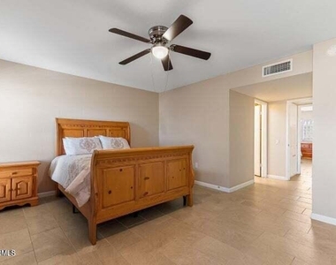 18226 N 104th Avenue - Photo Thumbnail 21