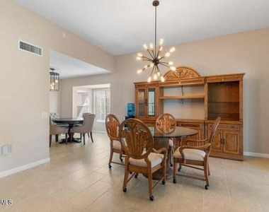 18226 N 104th Avenue - Photo Thumbnail 8