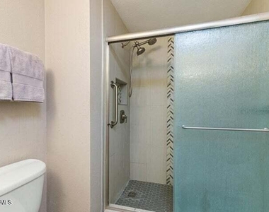 18226 N 104th Avenue - Photo Thumbnail 23