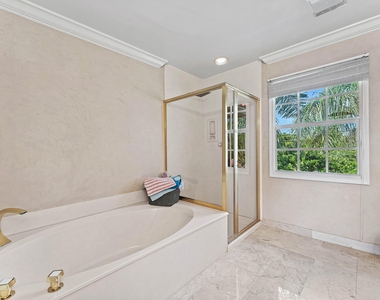 2350 Nw 5th Avenue - Photo Thumbnail 20