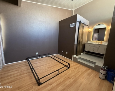 625 S Westwood -- - Photo Thumbnail 10