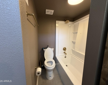 625 S Westwood -- - Photo Thumbnail 12