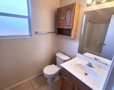 6728 E Melrose Street - Photo Thumbnail 12