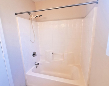 6728 E Melrose Street - Photo Thumbnail 13