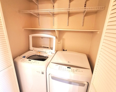 6728 E Melrose Street - Photo Thumbnail 11